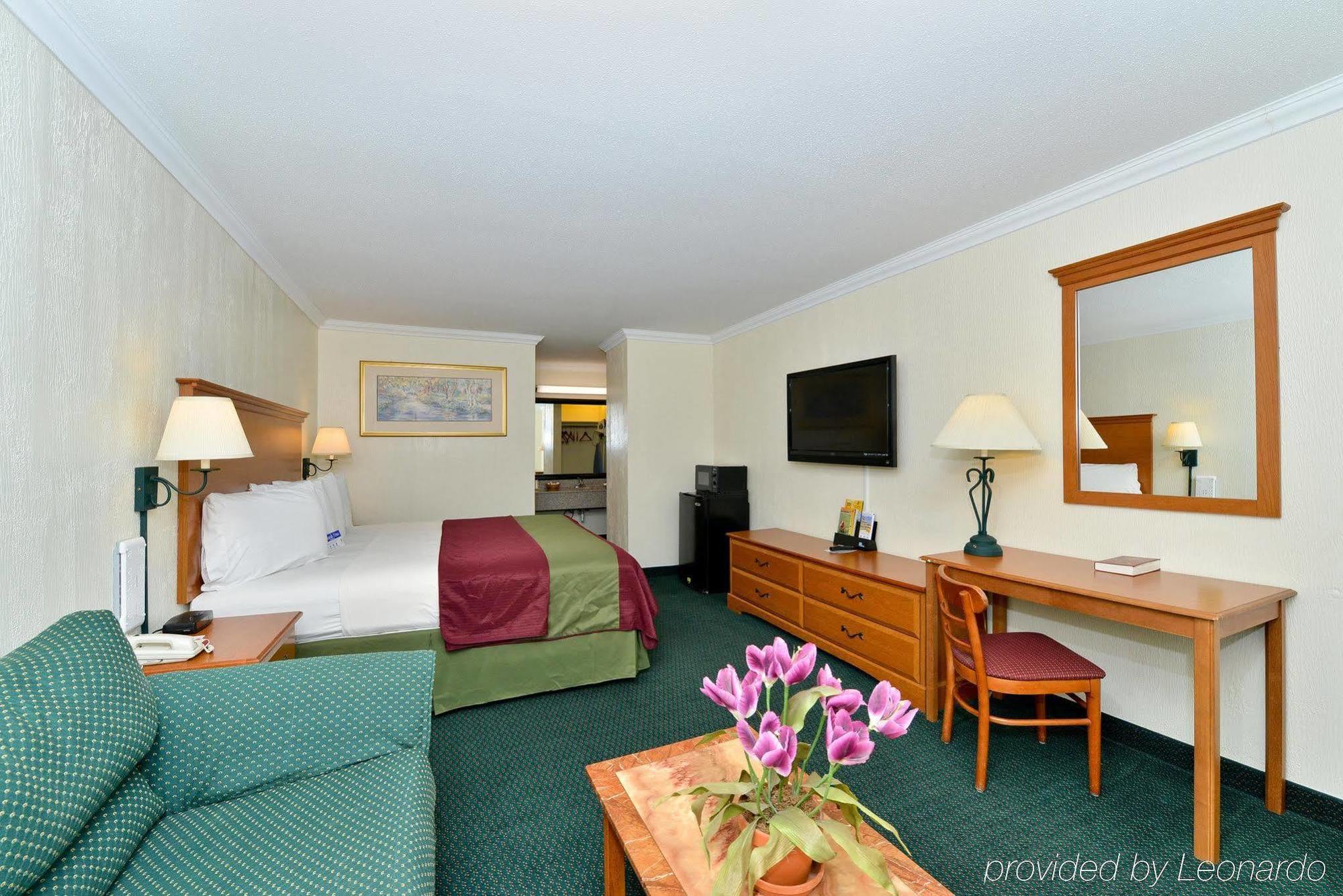 Americas Best Value Inn Колумбус Экстерьер фото